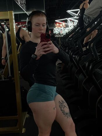 Zoe Tierney