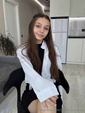 Leaked Zoeee princess private photo viral onlyfans