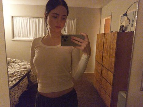 Leaked Zoeplzshutup private photo viral onlyfans