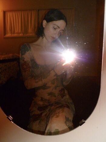 Leaked Zoeplzshutup private photo viral onlyfans