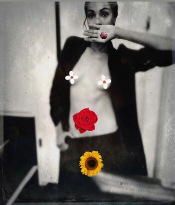 Leaked Zoesaldana private photo viral onlyfans