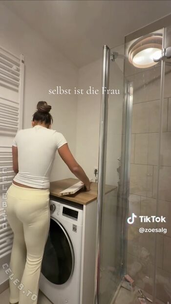Leaked Zoesalg page private photo viral onlyfans