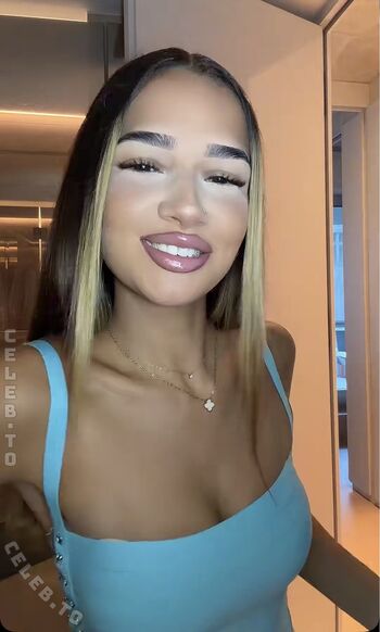 Leaked Zoesalg page private photo viral onlyfans