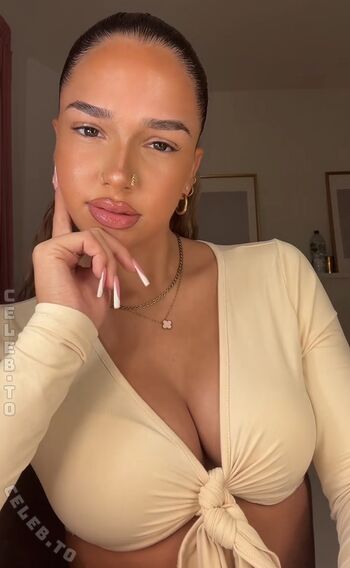Leaked Zoesalg private photo viral onlyfans