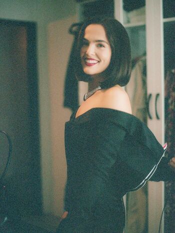 Leaked Zoey deutch page private photo viral onlyfans