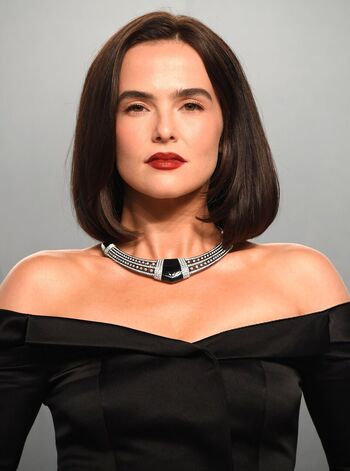 Zoey Deutch