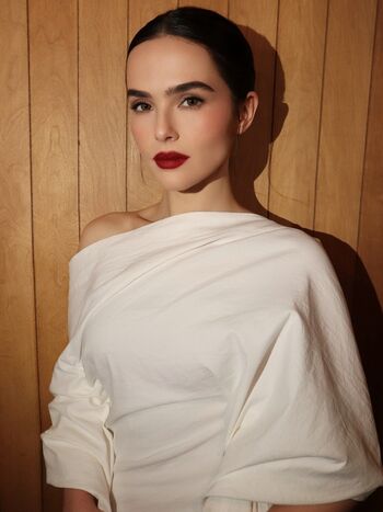 Leaked Zoey deutch private photo viral onlyfans