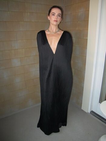 Leaked Zoey deutch private photo viral onlyfans