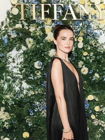 Leaked Zoey deutch private photo viral onlyfans