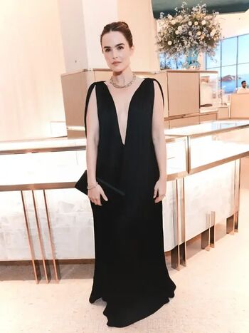 Leaked Zoey deutch private photo viral onlyfans