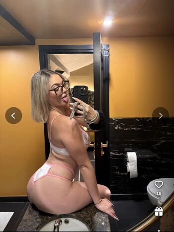 Zoey Pink