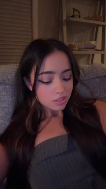 Leaked Zoeyisovip  page private photo viral onlyfans