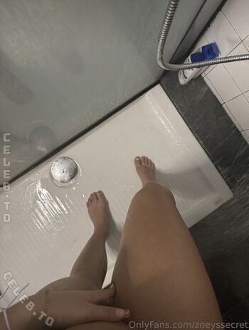 Leaked Zoeypies private photo viral onlyfans