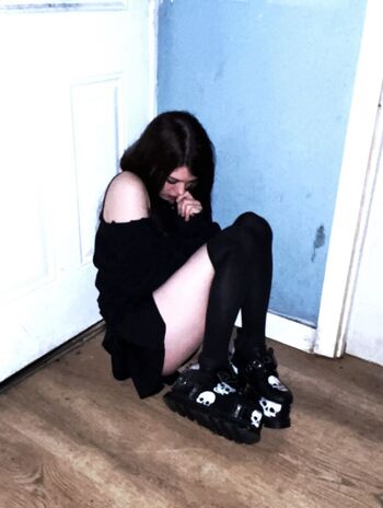 zomb1e_tramp