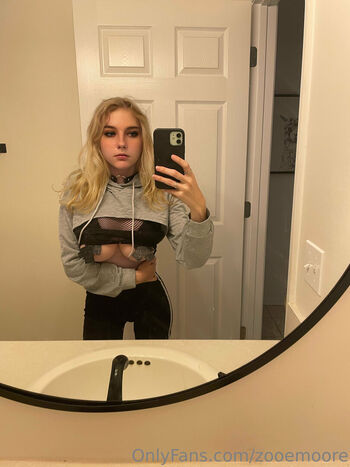 Leaked Zooemoore private photo viral onlyfans